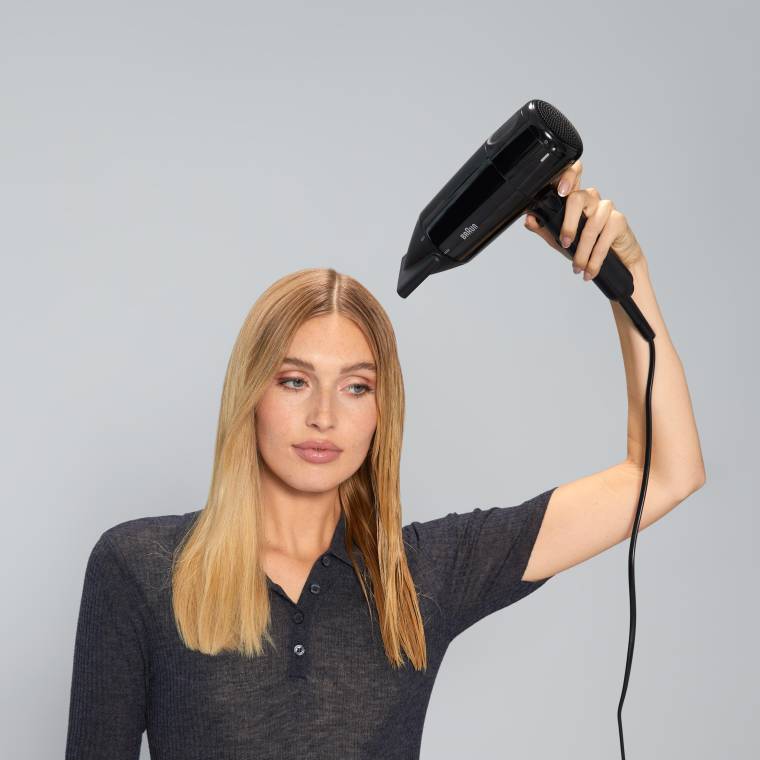 Braun BRHD225E HD2.2 IONTEC Difüzörlü Saç Kurutma Makinesi, 2 Başlıklı, 2200W