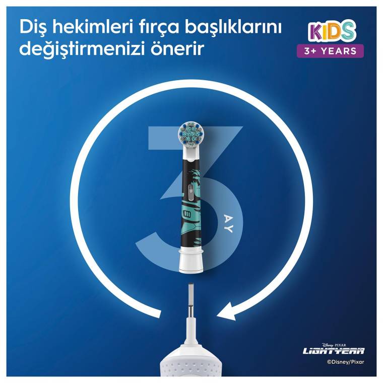Oral-B D100 Vitality Lightyear Özel Seri Çocuklar İçin Ekstra Yumuşak Şarj Edilebilir Diş Fırçası + Seyahat Kabı