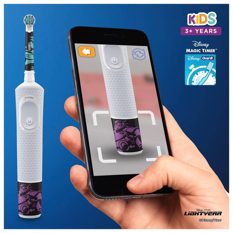 Oral-B D100 Vitality Lightyear Özel Seri Çocuklar İçin Ekstra Yumuşak Şarj Edilebilir Diş Fırçası + Seyahat Kabı