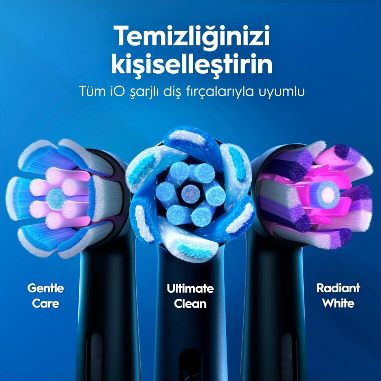 Oral-B iO3 Şarjlı Diş Fırçası ve 3’lü Yedek Başlık Holiday Edition